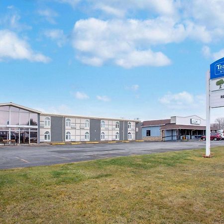 Versatile Inn Sarnia Exterior foto