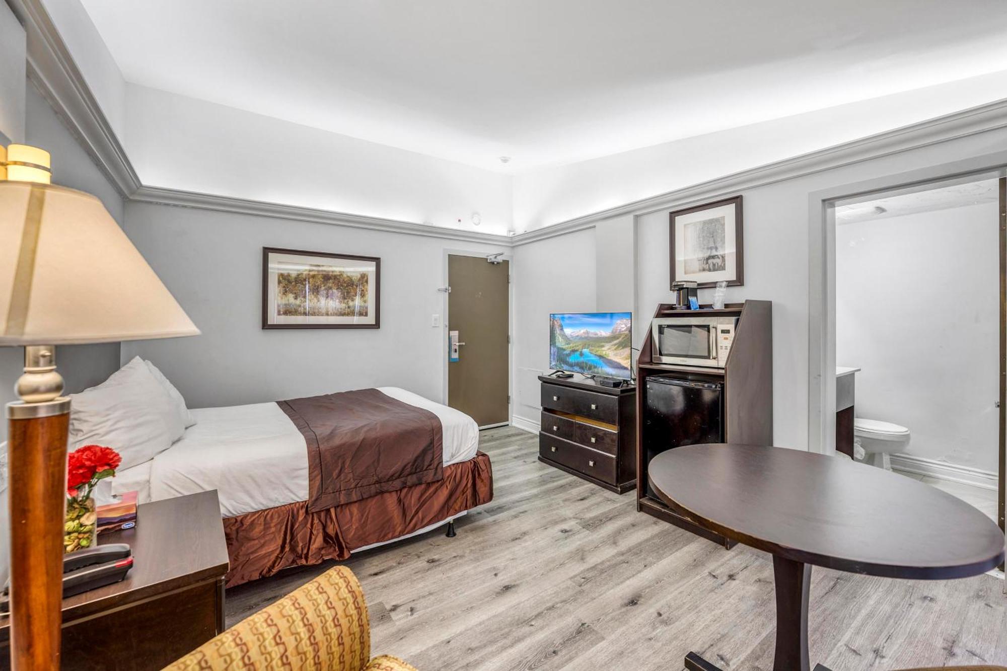 Versatile Inn Sarnia Exterior foto