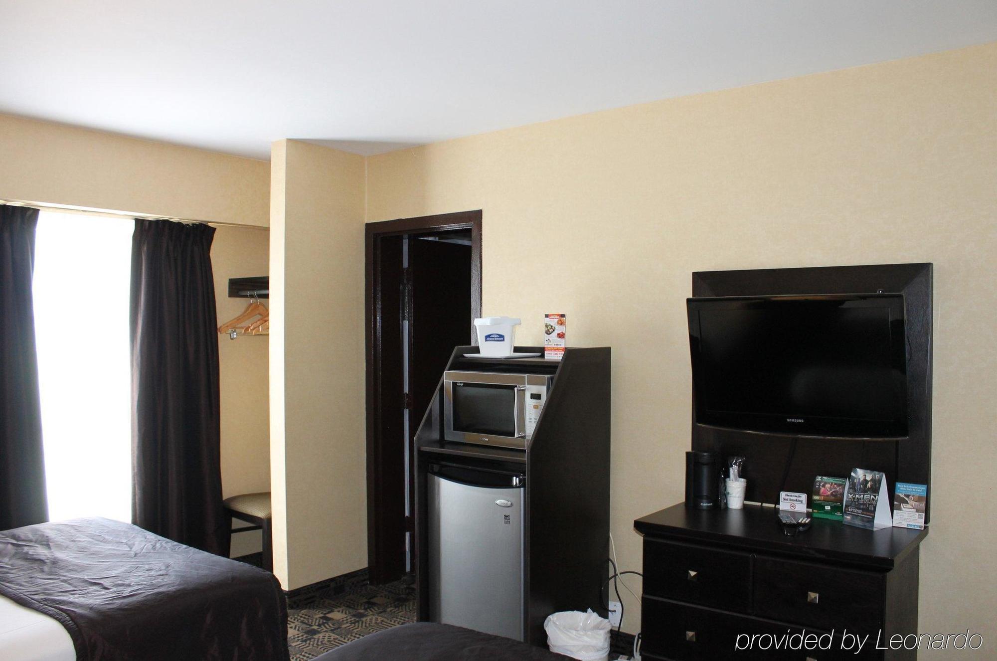 Versatile Inn Sarnia Exterior foto