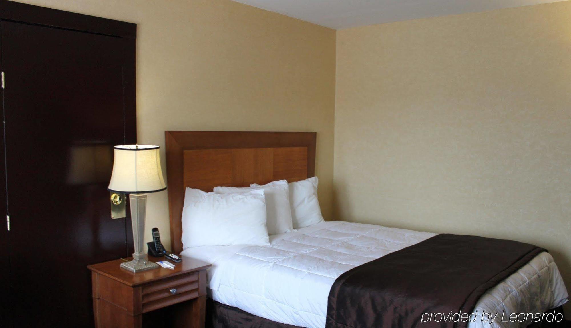 Versatile Inn Sarnia Exterior foto